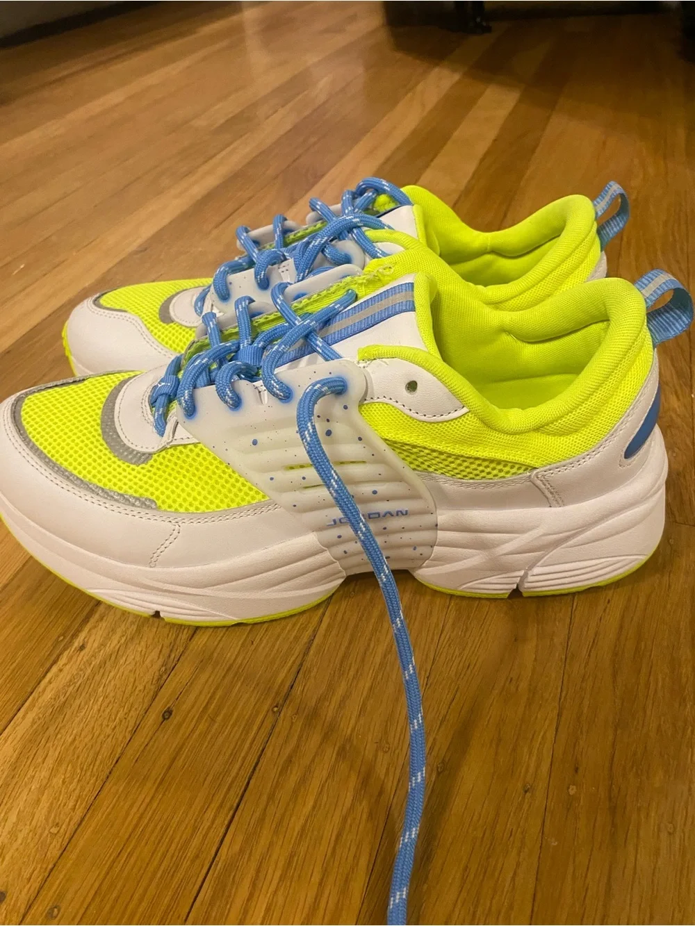 NEW Air Jordan Trunner O/S Yellow & Blue